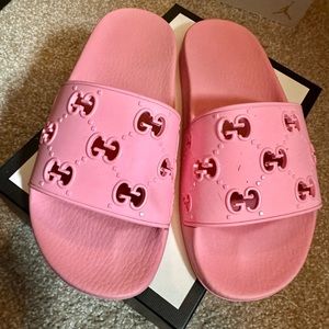 Gucci Pursuit Pink Slides